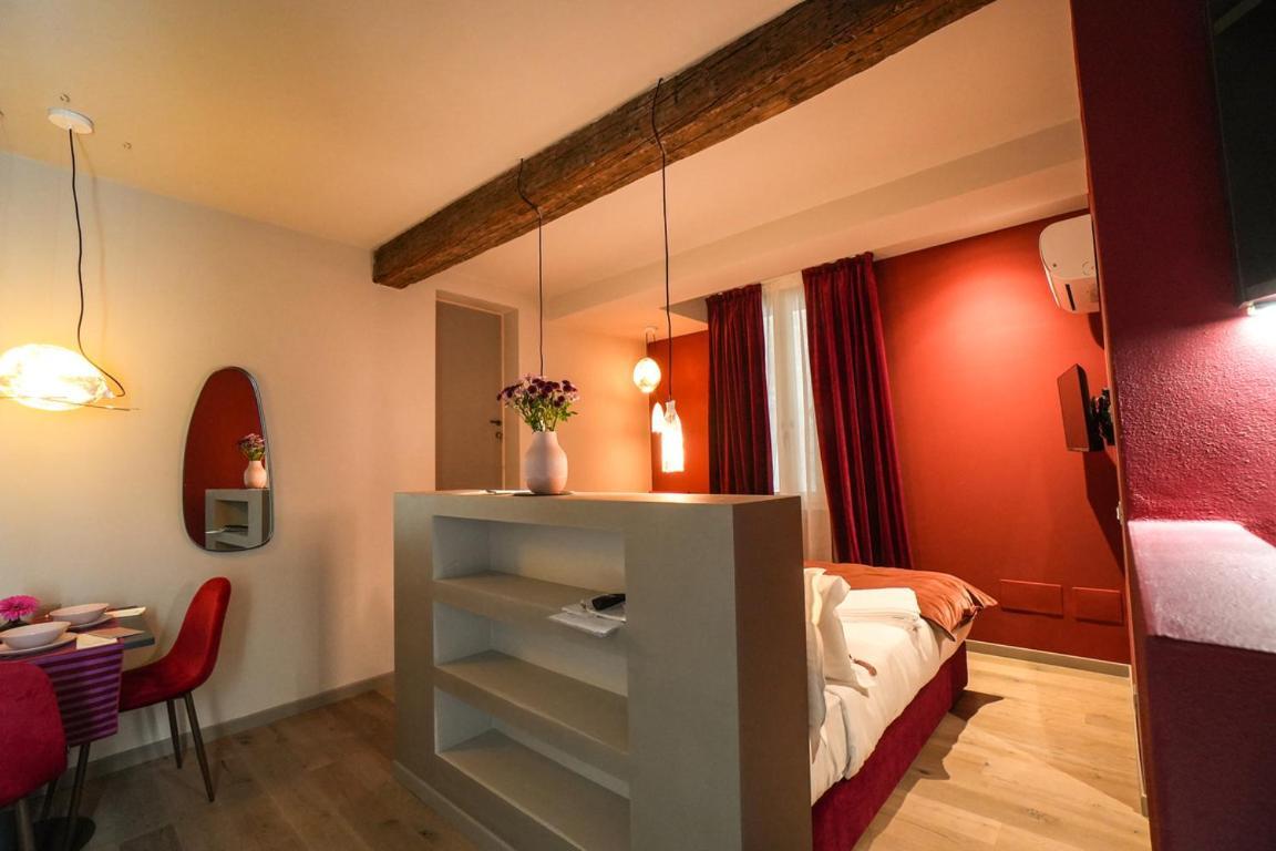 Sant'Eufemia 30 Bed & Breakfast โมดินา ภายนอก รูปภาพ